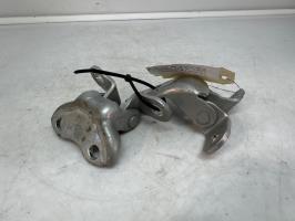 Charniere de porte avant droit toyota corolla e21 phase 1 break