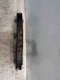 Renfort pare choc avant (traverse) toyota corolla e21 phase 1 break
