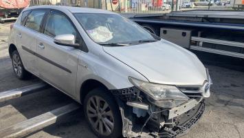 toyota auris 2 phase 1