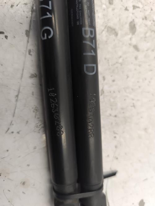 Image Verin de coffre - CITROEN C4 2