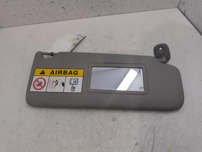 Pare-soleil Droit Pour RENAULT EXPRESS VAN – Modèle 2021, Couleur Gris Foncé – Occasion En Bon état
