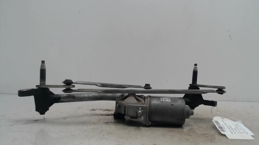 Moteur essuie glace avant -...