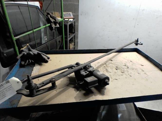 Moteur essuie glace avant -...