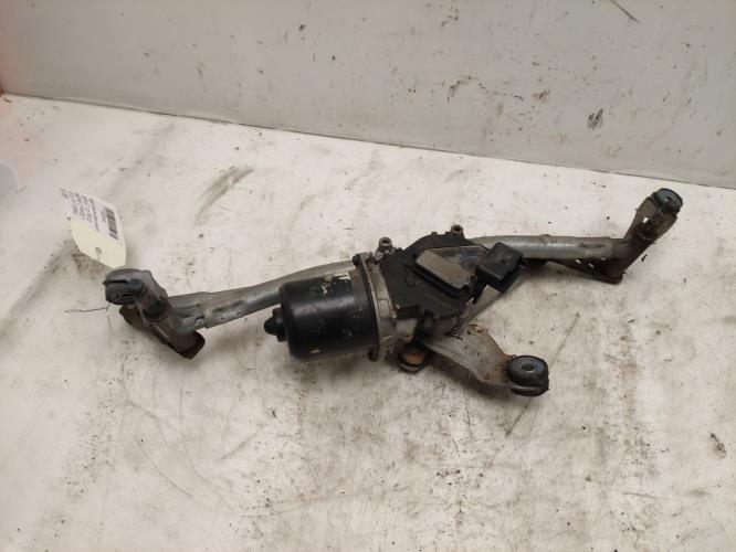 Moteur essuie glace avant -...