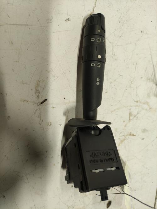 Commodo phare - PEUGEOT 406...