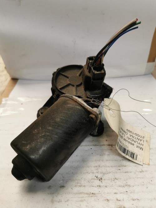 Moteur essuie glace avant -...