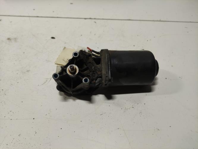 Moteur essuie glace avant -...