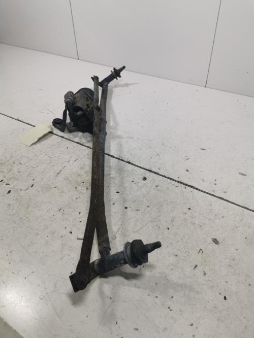 Moteur essuie glace avant -...