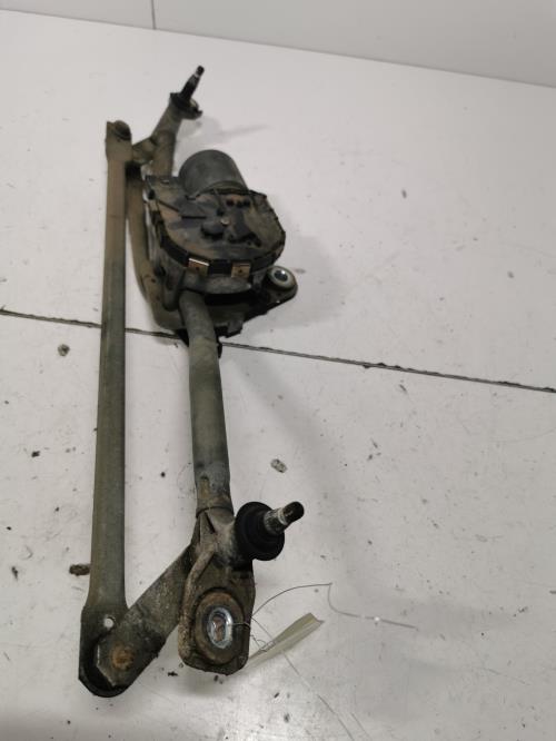 Moteur essuie glace avant -...