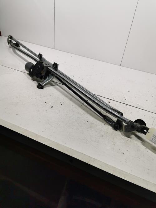 Moteur essuie glace avant -...