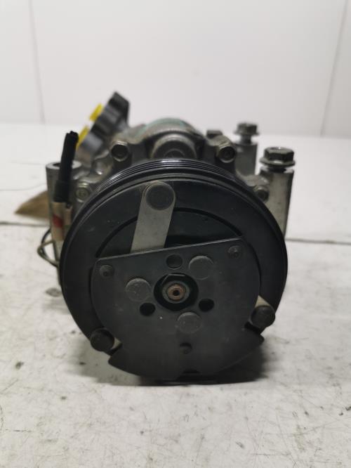 Compresseur clim - RENAULT...