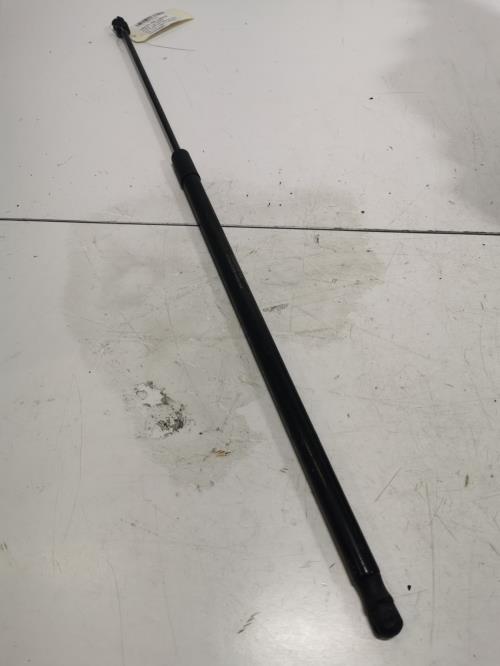 Verin de capot - AUDI A3 4...