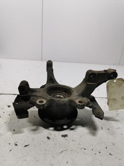 Fusee avant gauche - FIAT...