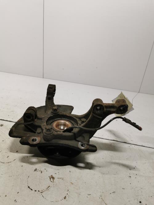 Fusee avant gauche - OPEL...