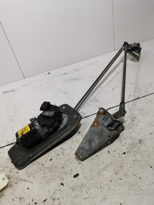 Moteur essuie glace avant -...