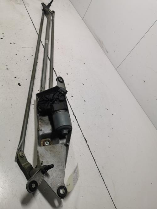 Moteur essuie glace avant -...