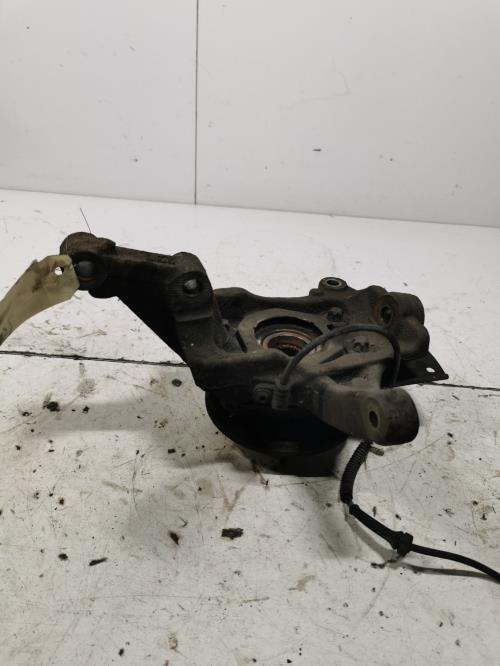 Fusee avant gauche - OPEL...