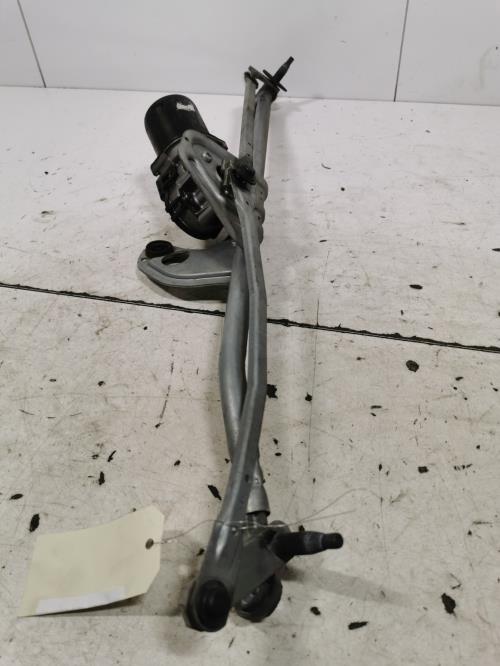 Moteur essuie glace avant -...