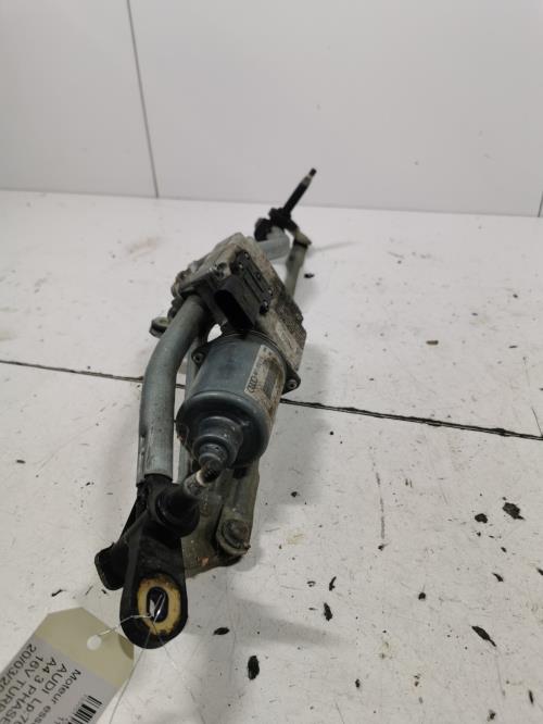 Moteur essuie glace avant -...