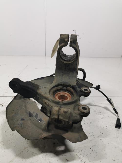 Fusee avant gauche - MAZDA...