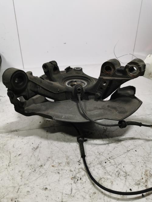 Fusee avant droit - PEUGEOT...