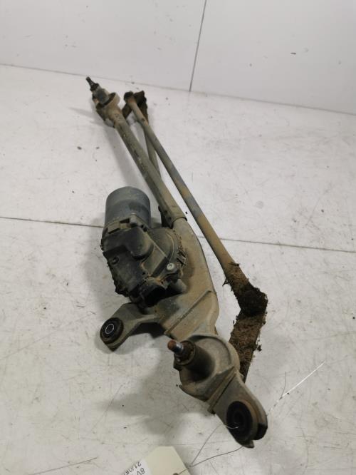 Moteur essuie glace avant -...