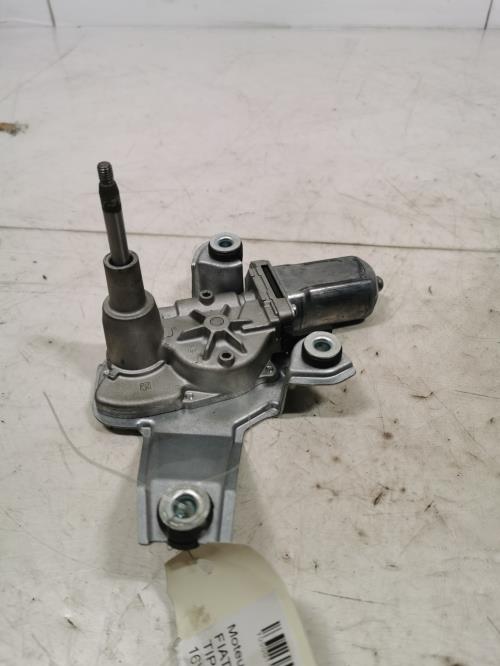 Moteur essuie glace arriere...