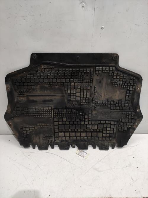 Cache sous moteur -...
