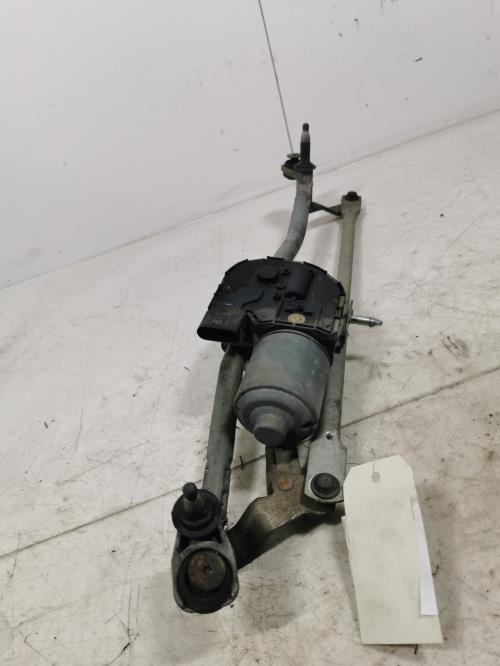 Moteur essuie glace avant -...