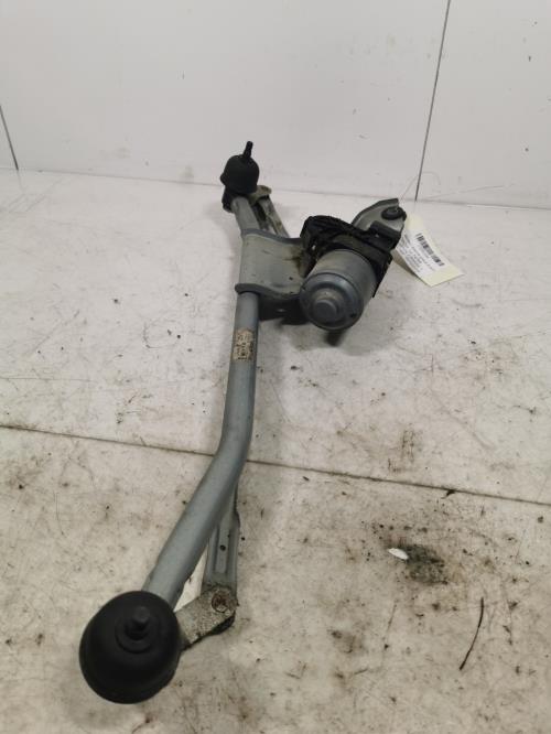 Moteur essuie glace avant -...