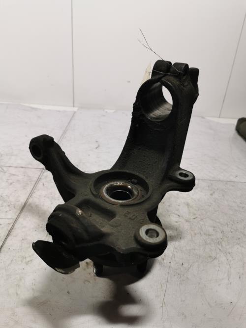 Fusee avant gauche - FORD...