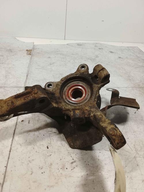 Fusee avant gauche - FIAT...