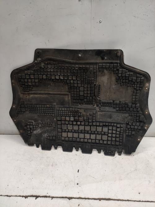 Cache sous moteur -...