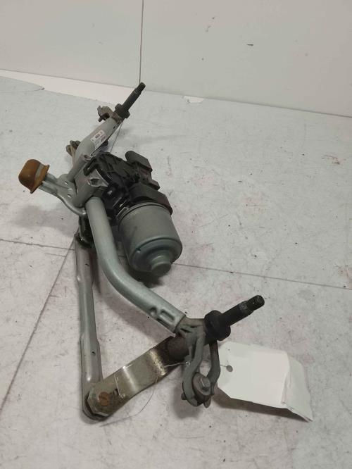 Moteur essuie glace avant -...