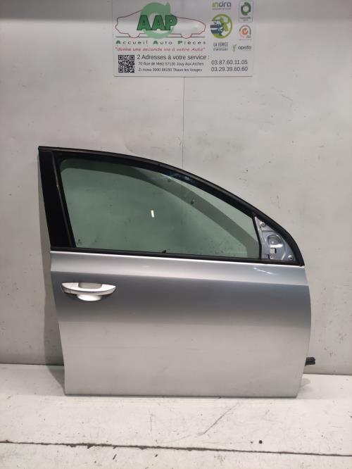 Porte avant droit -...