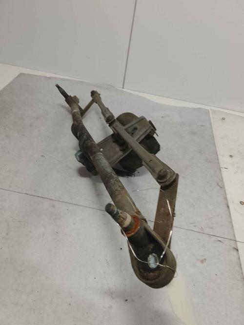 Moteur essuie glace avant -...