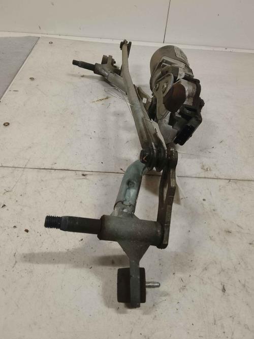 Moteur essuie glace avant -...