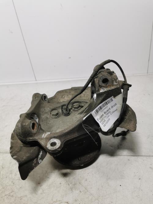 Fusee avant droit - BMW...