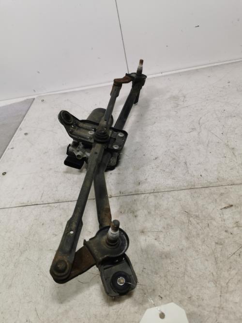Moteur essuie glace avant -...