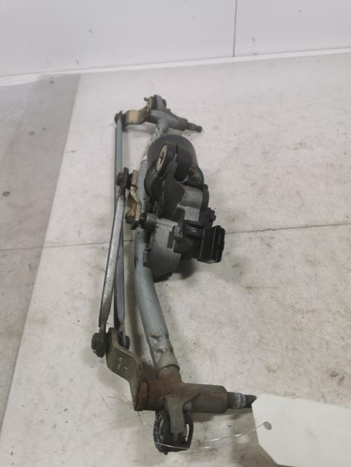 Moteur essuie glace avant -...