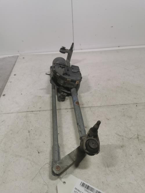 Moteur essuie glace avant -...