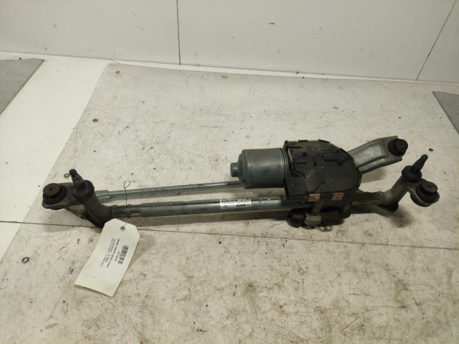 Moteur essuie glace avant -...