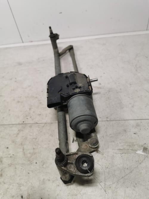 Moteur essuie glace avant -...