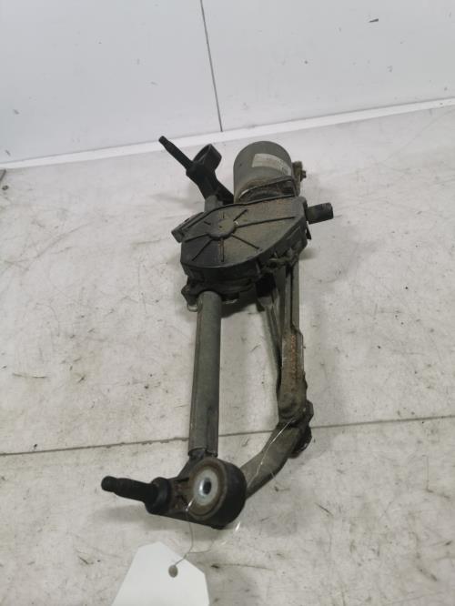 Moteur essuie glace avant -...