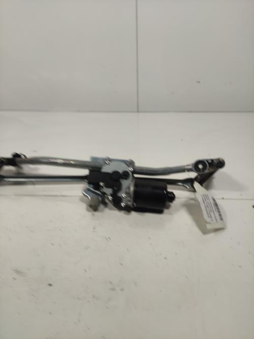 Moteur essuie glace avant -...