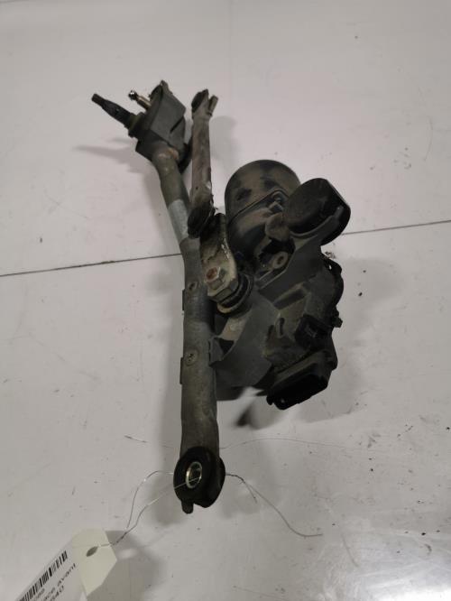Moteur essuie glace avant -...