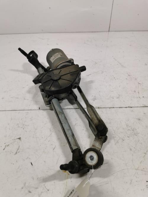 Moteur essuie glace avant -...