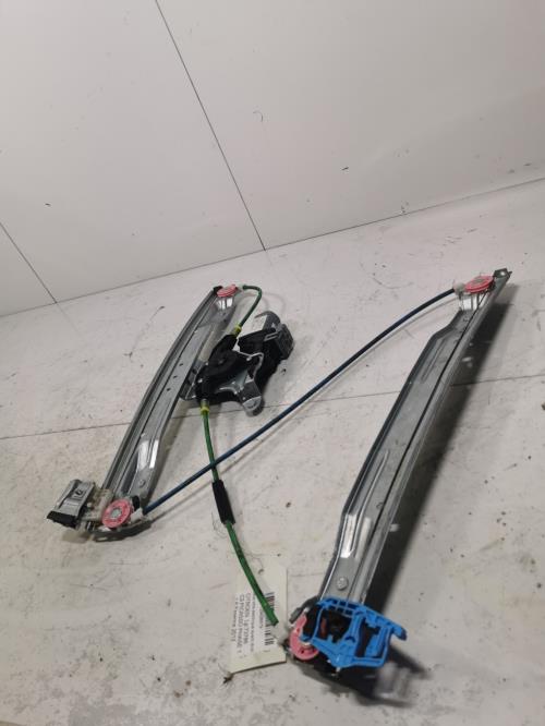 Leve vitre electrique avant...
