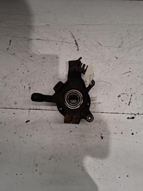 Fusee avant gauche -...
