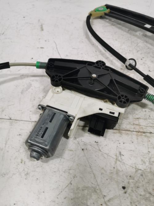 Leve vitre electrique avant...